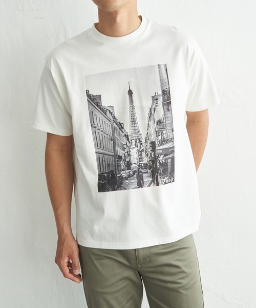 ikka(イッカ)の「【MonoMax × 小泉孝太郎】コットンフォトプリントTシャツ「小泉孝太郎さん着用モデル」(Tシャツ/カットソー・メンズ・その他1/その他2/ホワイト・M/L/XL/S)」の1枚目の写真