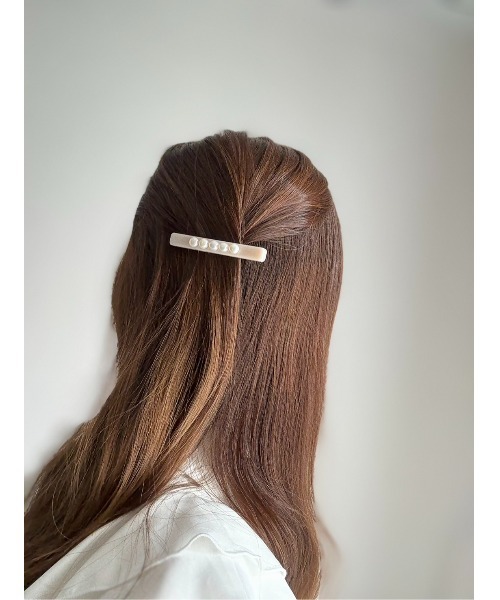tone(トーン)の「【SOARM】淡水パール ヘアクリップ(MA)(バレッタ/ヘアクリップ・レディース・グレー/ベージュ・FREE)」の7枚目の写真