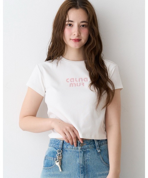 CALNAMUR（カルナムール）の「ビジューロゴコンパクトTシャツ（Tシャツ/カットソー・レディース・ブラック/ホワイト/レッド・FREE）」の5枚目の写真