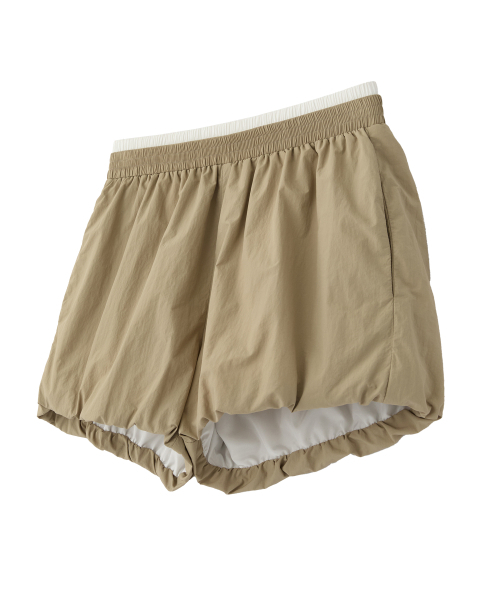 RAIMENT（レイメント）の「(W) ウィメンズナイロンパンプキンバルーンショーツ_ベージュ（その他パンツ・レディース・その他・WS/WM）」の3枚目の写真