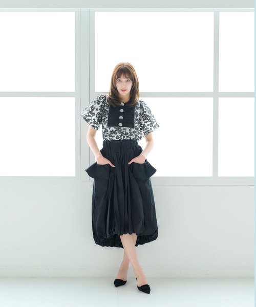 Chesty(チェスティー)の「シェルパーツブラウス(シャツ/ブラウス・レディース・ブラック/オフホワイト・0/1)」の12枚目の写真