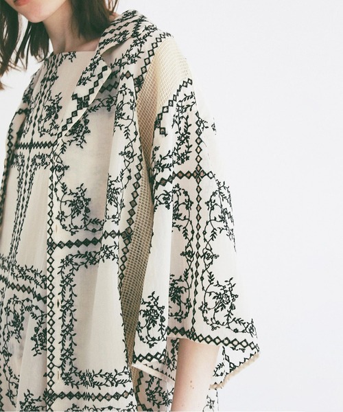 CLANE（クラネ）の「EMBROIDERY LACE BOX SHIRTS（シャツ/ブラウス・レディース・ホワイト/ブラック・2/1）」の6枚目の写真