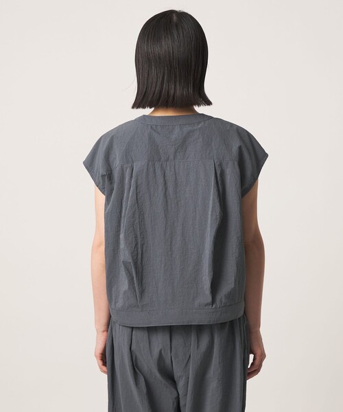 A DAY IN THE LIFE UNITED ARROWS(アデイインザライフユナイテッドアローズ)の「ナイロンワッシャー ダブルポケットシャツ <A DAY IN THE LIFE>(シャツ/ブラウス・レディース・ダークグレー/ブラック/ダークブラウン・FREE)」の9枚目の写真