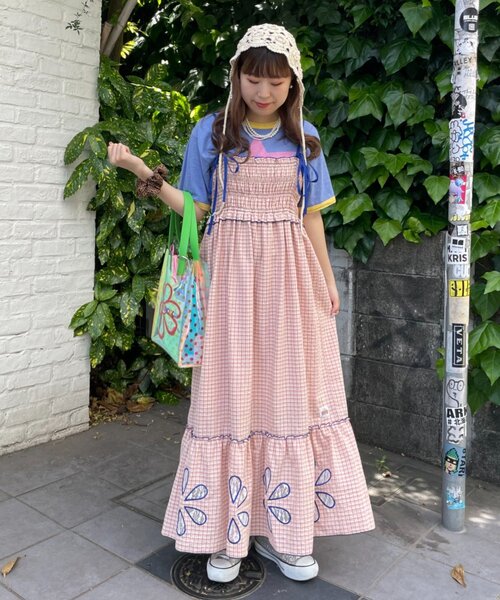 CIAOPANIC TYPY(チャオパニックティピー)の「【HELLO.SANFRANCISCO】フラワーカットシャーリングワンピ(ワンピース・レディース・レッド/オレンジ・ONE SIZE)」の4枚目の写真