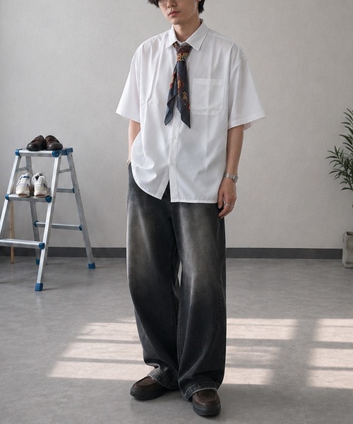 NILWAY(ニルウェイ)の「古着風ヴィンテージプリント シルクサテンタッチ大判スカーフ(バンダナ/スカーフ・メンズ・レッド/ブルー系2/ブルー系1/グレー系その他/キャメル/ワイン系/パープル/ブラック/グリーン/ブルー/ネイビー系/グレー系・FREE)」の18枚目の写真