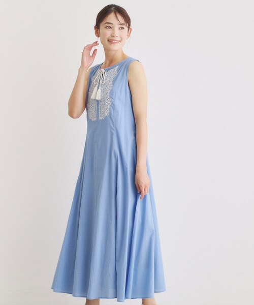 LAURA ASHLEY（ローラアシュレイ）の「【コットン100％】刺繍入りワンピース（ワンピース・レディース・ブルー/ブラック/ブラウン系・38/40）」の13枚目の写真