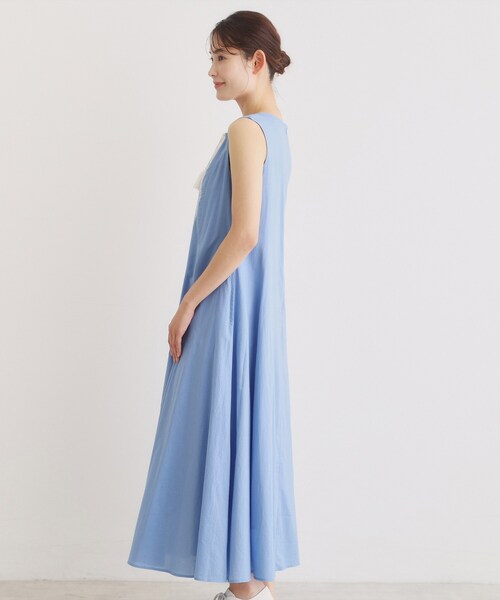 LAURA ASHLEY（ローラアシュレイ）の「【コットン100％】刺繍入りワンピース（ワンピース・レディース・ブルー/ブラック/ブラウン系・38/40）」の17枚目の写真
