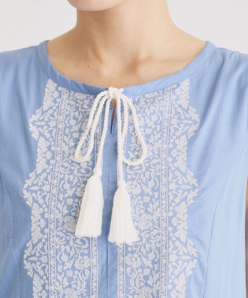 LAURA ASHLEY（ローラアシュレイ）の「【コットン100％】刺繍入りワンピース（ワンピース・レディース・ブルー/ブラック/ブラウン系・38/40）」の19枚目の写真