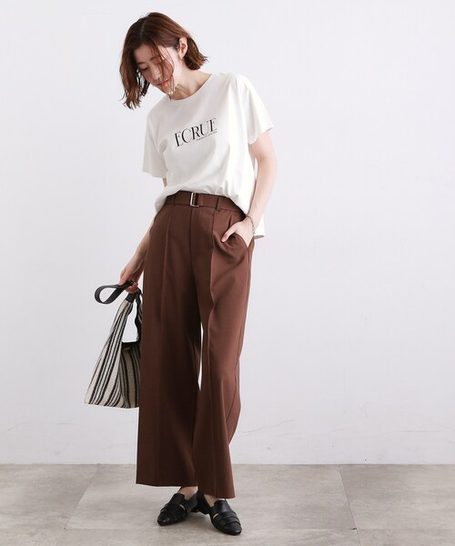 grove(グローブ)の「【遮熱/吸水速乾/接触冷感/UVカット】ベーシックロゴTシャツ(Tシャツ/カットソー・レディース・ピンク/ダークグレー/オフホワイト/ライトベージュ・01/02/03/04/05)」の7枚目の写真