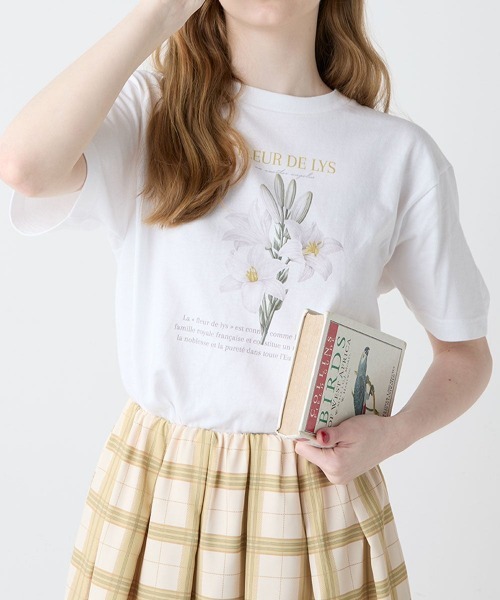 an another angelus(アンアナザーアンジェラス)の「花図鑑プリントT/fint フィント(Tシャツ/カットソー・レディース・イエロー/パープル/ラベンダー/ライトブルー/ピンク・FREE)」の10枚目の写真