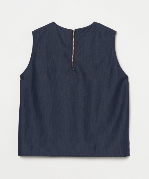 HELIOPOLE（エリオポール）の「DENIM SLEEVELESS BLOUSE / デニムスリーブレスシャツ（シャツ/ブラウス・レディース・ブルー/ダークブルー・38）」の3枚目の写真