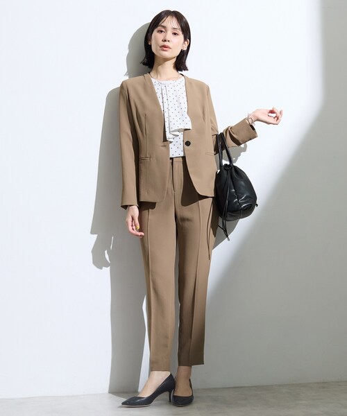 INDIVI(インディヴィ)の「【初秋/UVケア/着る日傘】テーパードパンツ(その他パンツ・レディース・チャコール/ブラック/ブラウン系・05/36/38/40/19/13/15 /03)」の20枚目の写真