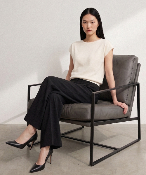KIMDOH(キムド)の「Arlo Ribbed Round Cap Top Ivory(ニット/セーター・レディース・アイボリー/ブラック・FREE)」の5枚目の写真