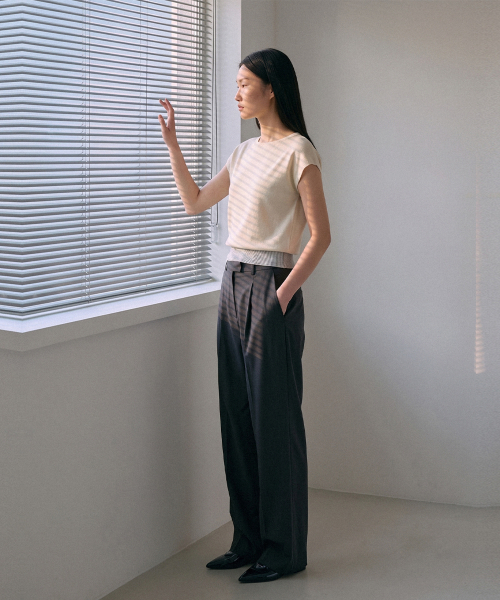 KIMDOH(キムド)の「Arlo Ribbed Round Cap Top Ivory(ニット/セーター・レディース・アイボリー/ブラック・FREE)」の6枚目の写真