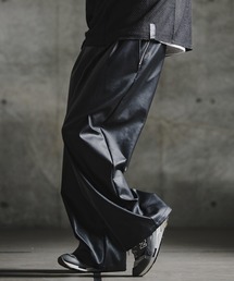GLIMCLAP（グリムクラップ）の「mp15196-Synthetic Leather Baggy Trousers 合成皮革ワイドバギーパンツ(211-007-gla-cg)（その他パンツ）」