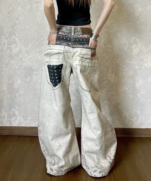 GEMEDA（ジェメダ）の「Y2kプリントデニムパンツ（デニムパンツ・レディース・ベージュ/ダークグレー・M/S）」の4枚目の写真