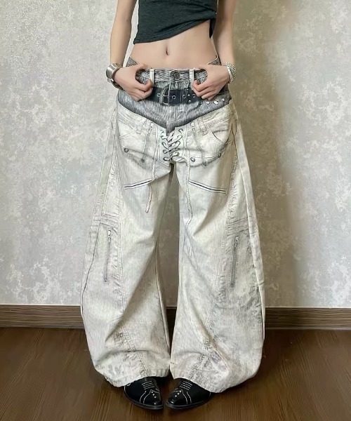 GEMEDA（ジェメダ）の「Y2kプリントデニムパンツ（デニムパンツ・レディース・ベージュ/ダークグレー・M/S）」の7枚目の写真