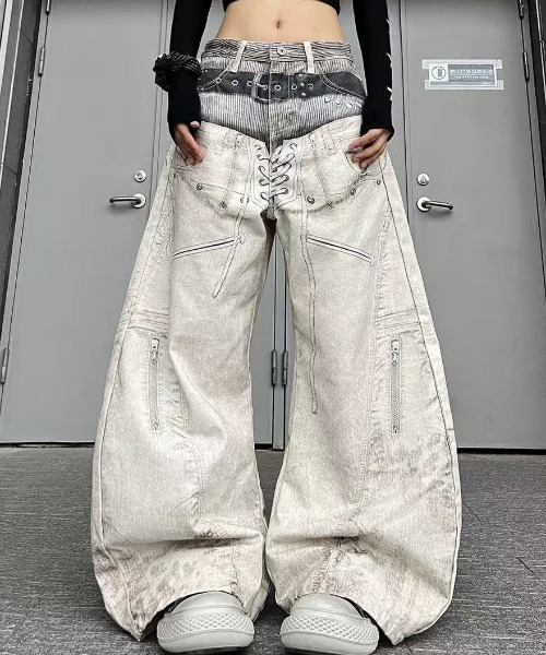 GEMEDA（ジェメダ）の「Y2kプリントデニムパンツ（デニムパンツ・レディース・ベージュ/ダークグレー・M/S）」の8枚目の写真