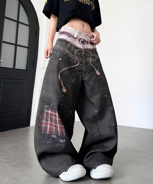 GEMEDA（ジェメダ）の「Y2kプリントデニムパンツ（デニムパンツ・レディース・ベージュ/ダークグレー・M/S）」の18枚目の写真