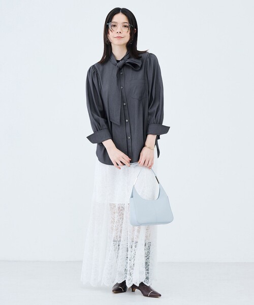 NOLLEY’S Sophi(ノーリーズソフィ)の「《セットアップ対応》ウォッシャブルバイオツイルボウタイブラウス(シャツ/ブラウス・レディース・チャコールグレー/ベビーピンク・38/36)」の3枚目の写真