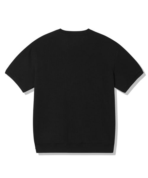 TRILLION（トリリオン）の「ワッペンヘンリーネックグラフィック半袖Tシャツ_ブラック（Tシャツ/カットソー・レディース・その他・MEDIUM/X-LARGE/LARGE）」の5枚目の写真