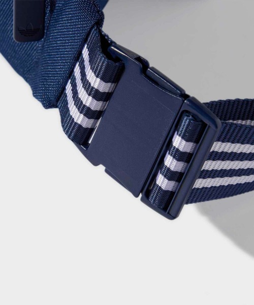 adidas(アディダス)の「アディカラーウエストバッグ / アディダスオリジナルス adidas Originals(ボディバッグ/ウエストポーチ・メンズ・ブルー・FREE)」の6枚目の写真