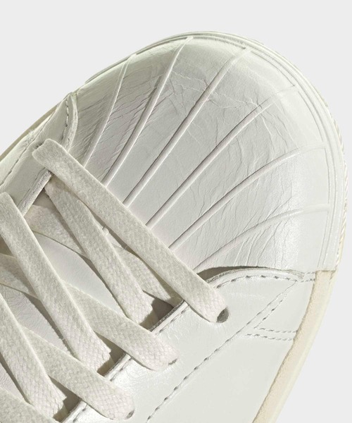 adidas（アディダス）の「スーパースター ビンテージ / Superstar Vintage / アディダスオリジナルス adidas Originals（スニーカー・メンズ・ホワイト・23.0cm/28.0cm/23.5cm/24.0cm/24.5cm/25.0cm/27.0cm/26.5cm/27.5cm/26.0cm/25.5cm/22.5cm/28.5cm/29.0cm）」の7枚目の写真