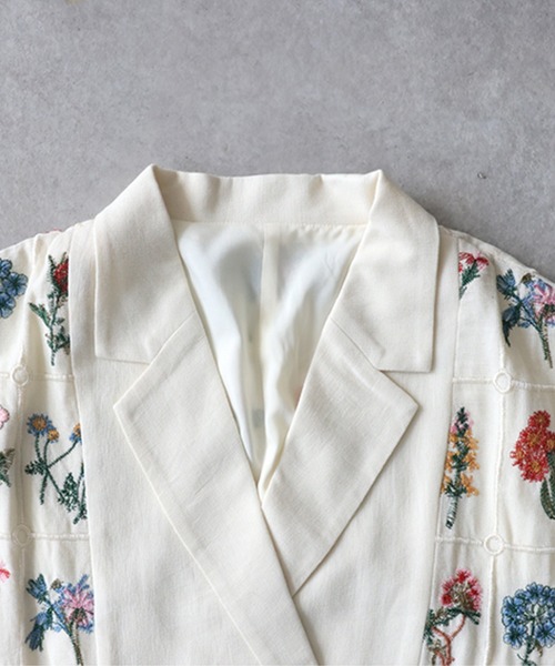 antiqua(アンティカ)の「花柄 刺繍 テーラードジャケット(テーラードジャケット・レディース・ブラック/ホワイト・ONESIZE)」の20枚目の写真