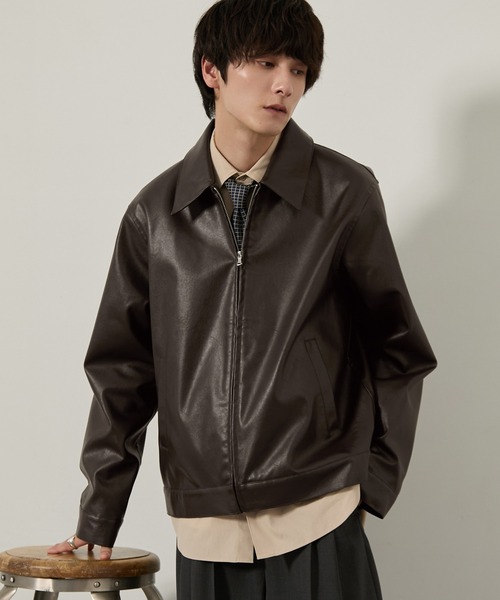 EMMA CLOTHES(エマクローズ)の「合皮ジップアップブルゾン(ブルゾン・メンズ・ダークブラウン/ブラック・M/L/S)」の5枚目の写真