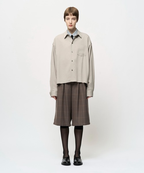 Juha(ユハ)の「TEXTURED CROPPED SHIRT(シャツ/ブラウス・メンズ・ブラック/ライトグレー・3/4)」の9枚目の写真