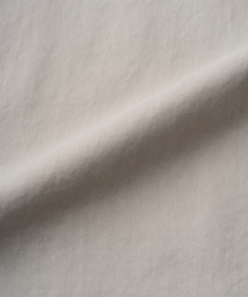 Juha(ユハ)の「TEXTURED CROPPED SHIRT(シャツ/ブラウス・メンズ・ブラック/ライトグレー・3/4)」の13枚目の写真