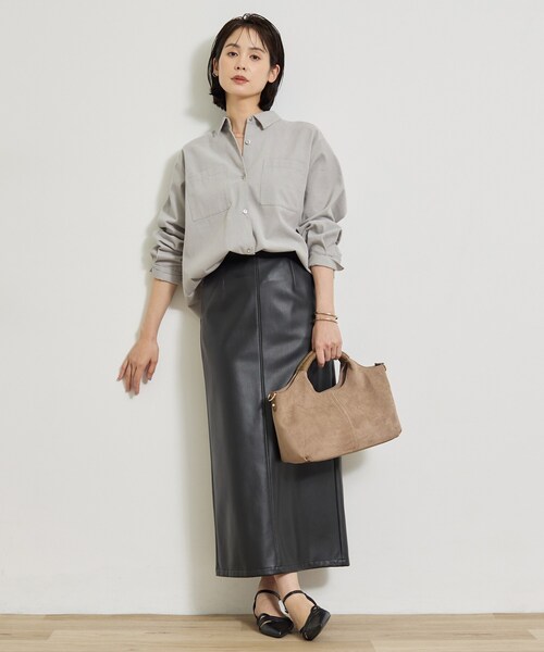 INDIVI(インディヴィ)の「【大人コーデュロイ/SETUP可】オーバーサイズシャツ(シャツ/ブラウス・レディース・ブラウン系その他/ブルー/ライトグレー・38/34/15 /13/05/19)」の9枚目の写真
