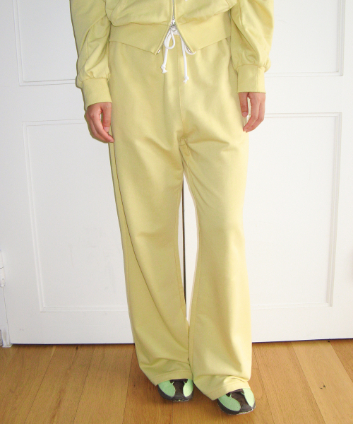 AMESWORLDWIDE（アメスワールドワイド）の「CLASSIC EASY SWEATPANTS YELLOW（スウェットパンツ・レディース・その他・SMALL/MEDIUM/FREE）」の14枚目の写真