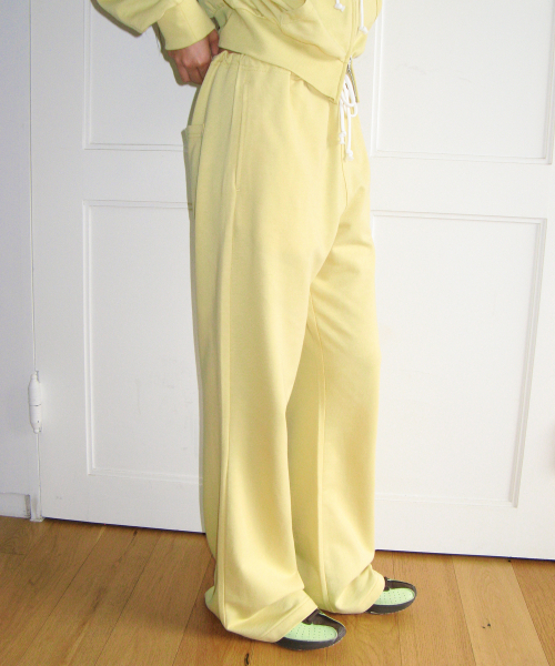 AMESWORLDWIDE（アメスワールドワイド）の「CLASSIC EASY SWEATPANTS YELLOW（スウェットパンツ・レディース・その他・SMALL/MEDIUM/FREE）」の12枚目の写真
