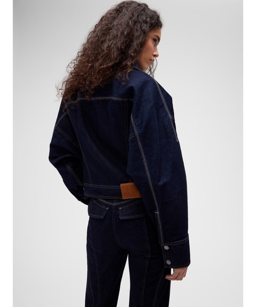 GapStudio(ギャップスタジオ)の「GapStudio ダブルポケット デニムジャケット(デニムジャケット・レディース・ダークインディゴブルー・M/S/XS/XXS/L)」の3枚目の写真