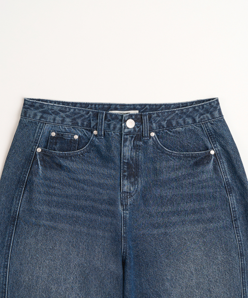 EXCONTAINER(エックスコンテナ)の「カーブドワイドデニムパンツ (WASHED INDIGO)(デニムパンツ・メンズ・その他・SMALL/MEDIUM/LARGE/X-LARGE)」の4枚目の写真