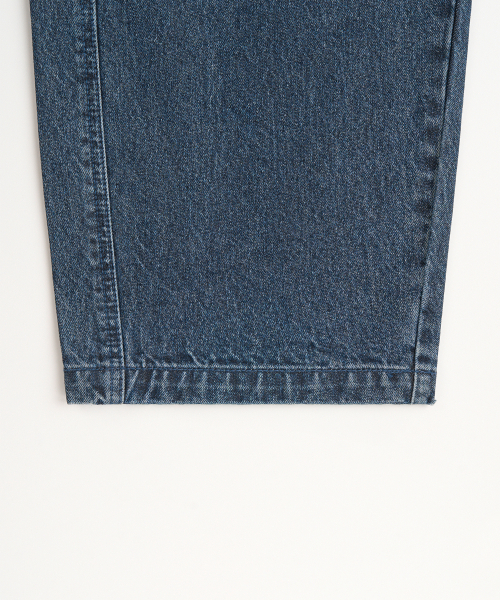 EXCONTAINER(エックスコンテナ)の「カーブドワイドデニムパンツ (WASHED INDIGO)(デニムパンツ・メンズ・その他・SMALL/MEDIUM/LARGE/X-LARGE)」の8枚目の写真
