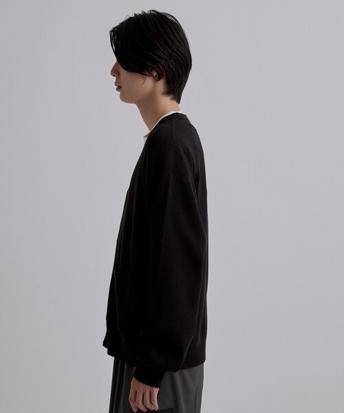 tk.TAKEO KIKUCHI(ティーケータケオキクチ)の「CARE FREE KNITカーディガン(カーディガン/ボレロ・メンズ・ブラック/オフホワイト/ブラウン系その他・02/03/04)」の6枚目の写真
