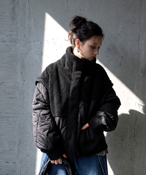 antiqua(アンティカ)の「2WAY ボア キルティング ジャケット(ブルゾン・レディース・ブラック/カーキ・ONESIZE)」の5枚目の写真