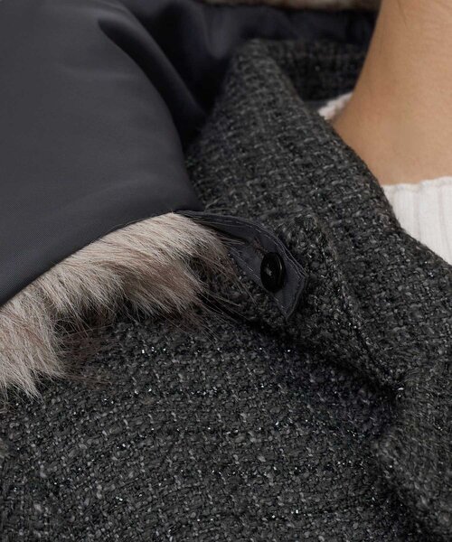 Belle Charme(ベルシャルム)の「【Belle Charme】Fur Tweed Peplum Jacket(テーラードジャケット・レディース・アイボリー/グレー・FREE)」の17枚目の写真