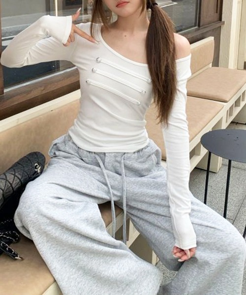 MEMECLE(メメクル)の「【 MEMECLE / メメクル 】ピチT ナポレオンデザイン 長袖カットソー(Tシャツ/カットソー・レディース・ベージュ/ホワイト/ブラック・SMALL/MEDIUM)」の8枚目の写真