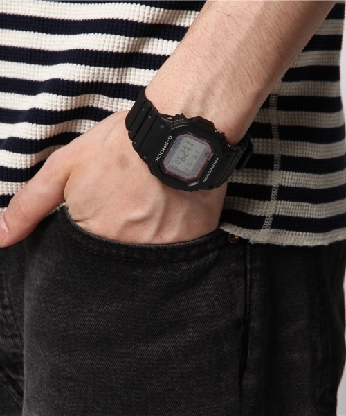 CASIO（カシオ）の「G-SHOCK / GW-M5610（アナログ腕時計・メンズ・ブラック・ONE SIZE）」の2枚目の写真