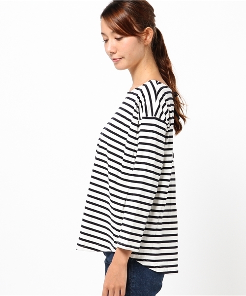 archives(アルシーヴ)の「レースアップ ボーダーカットソー(Tシャツ/カットソー・レディース・カーキ/ネイビー/オフホワイト・MEDIUM)」の11枚目の写真