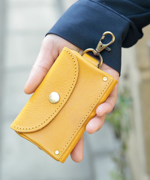 perche（ペルケ）の「ペルケ perche / イタリア製牛革スマートキーケース（キーケース/キーアクセサリー・レディース・ブラック/チョコ/カーキ/ブルー/マスタード/ブラウン/レッド/シルバー/グレー/サックスブルー/ピンク/オレンジ/ゴールド・FREE）」の14枚目の写真