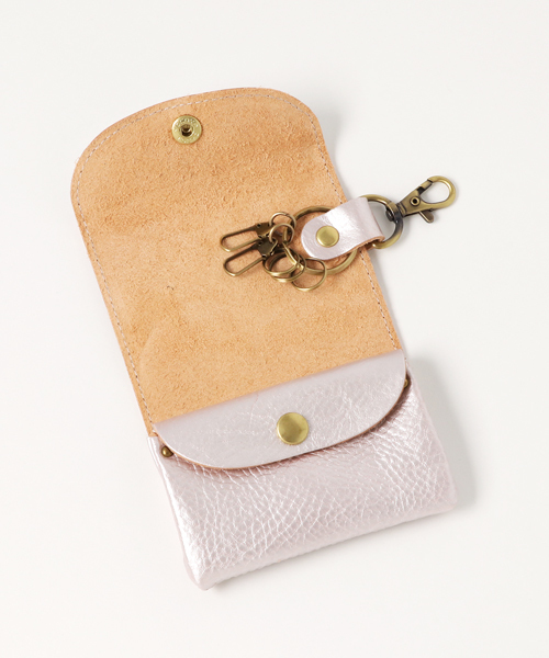 perche（ペルケ）の「ペルケ perche / イタリア製牛革スマートキーケース（キーケース/キーアクセサリー・レディース・ブラック/チョコ/カーキ/ブルー/マスタード/ブラウン/レッド/シルバー/グレー/サックスブルー/ピンク/オレンジ/ゴールド・FREE）」の21枚目の写真