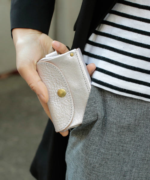 perche（ペルケ）の「ペルケ perche / イタリア製牛革スマートキーケース（キーケース/キーアクセサリー・レディース・ブラック/チョコ/カーキ/ブルー/マスタード/ブラウン/レッド/シルバー/グレー/サックスブルー/ピンク/オレンジ/ゴールド・FREE）」の19枚目の写真