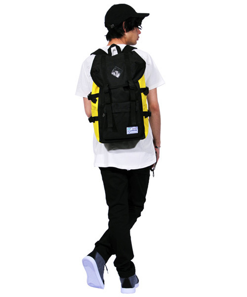 8(eight)(エイト)の「ナイロン リュックサック 大容量(バックパック/リュック・メンズ・グリーン/ブラック×ブルー/ブラック×イエロー/ブラック×ピンク/ヘザーグレー/グレー×ピンク/ブラック×グリーン/ブラック×レッド/ピンク/ブルー/パープル・FREE)」の15枚目の写真