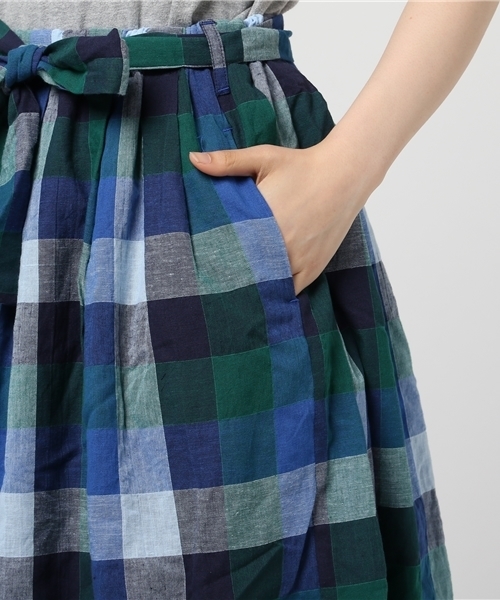 POU DOU DOU(プードゥドゥ)の「ブロックcheckリボンベルトロングスカート(スカート・レディース・イエロー/ネイビー/ピンク・3)」の4枚目の写真