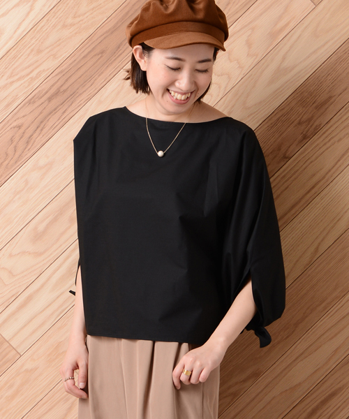 un dix cors（アンディコール）の「袖リボンドルマンブラウス（シャツ/ブラウス・レディース・レッド/ブラック・ﾌﾘ-）」の2枚目の写真