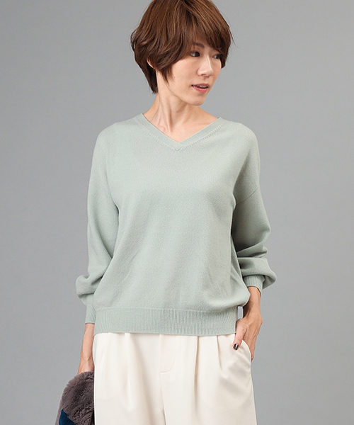 RIVE DROITE（リヴドロワ）の「W100ボリュームスリーブプルオーバー（ニット/セーター・レディース・ライトグリーン/ネイビー/ピンクベージュ・FREE）」の2枚目の写真